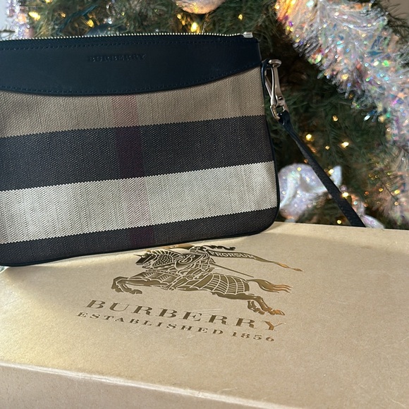 Burberry Handbags - Burberry Crossbody Bag